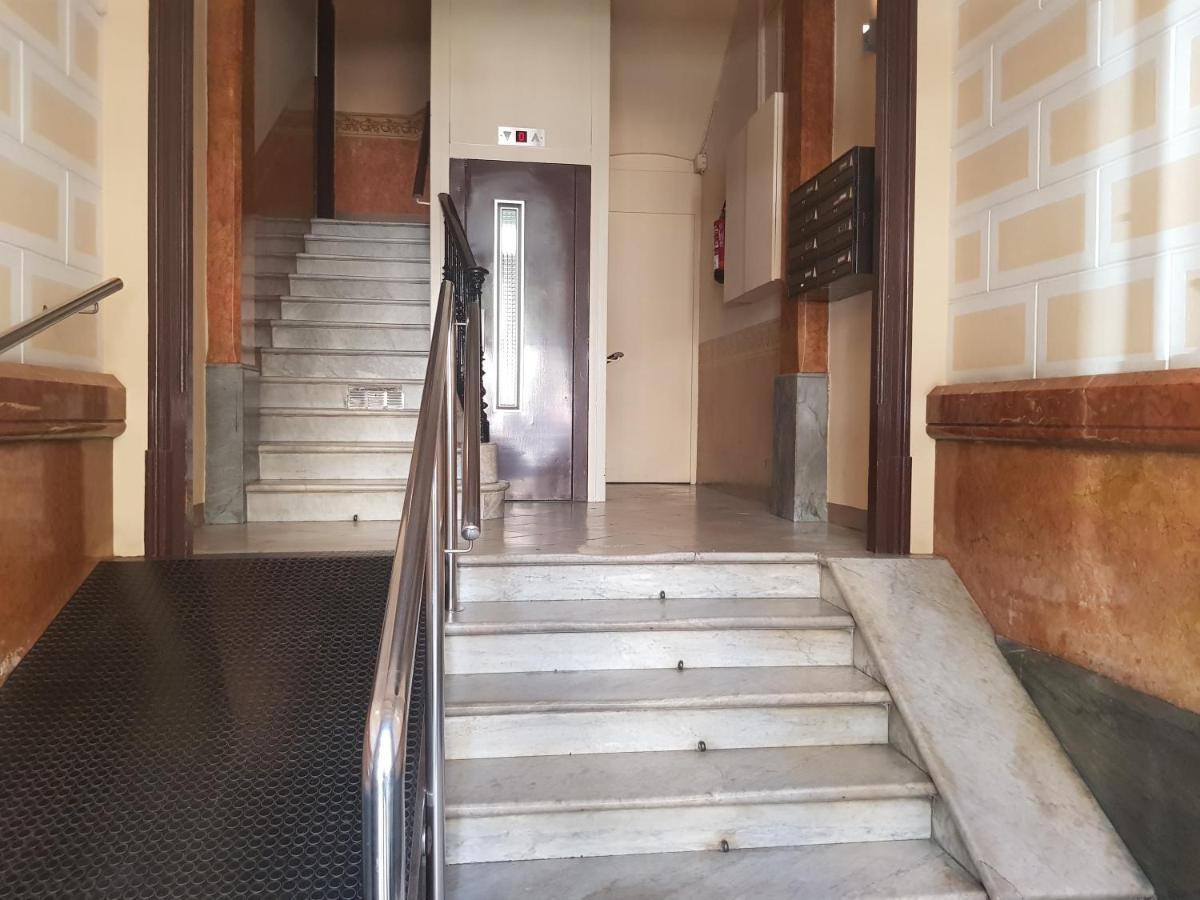 Barcelona Housing Recommend For Students Apartment Luaran gambar