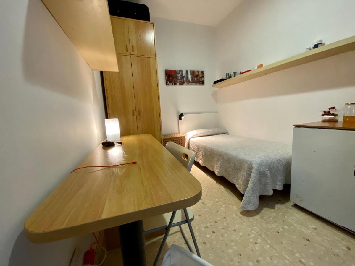 Barcelona Housing Recommend For Students Apartment Luaran gambar
